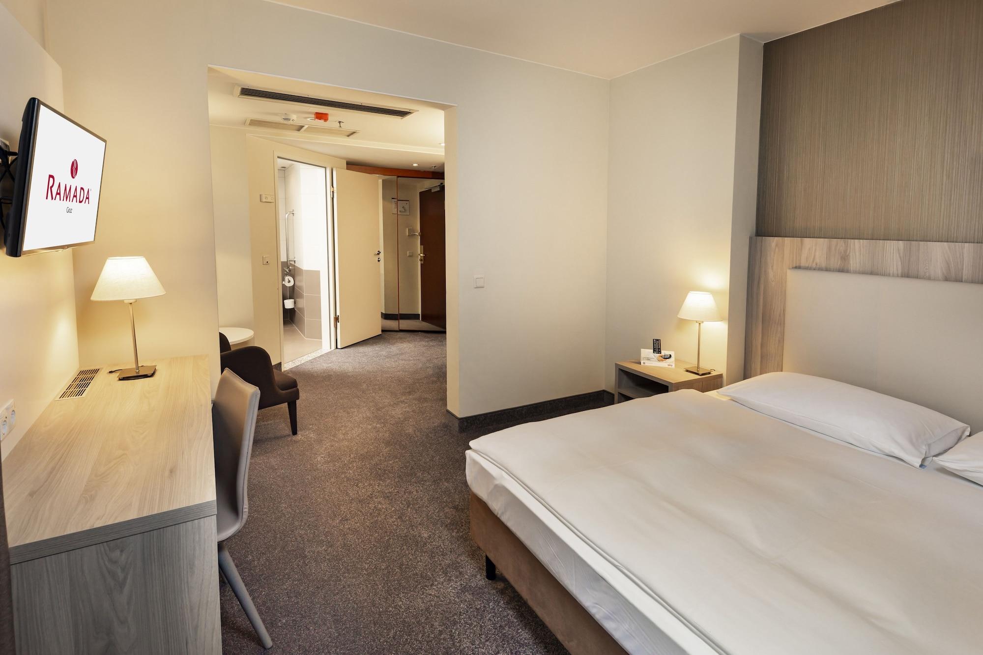 Hotel Ramada By Wyndham Graz Unterpremstaetten Luaran gambar