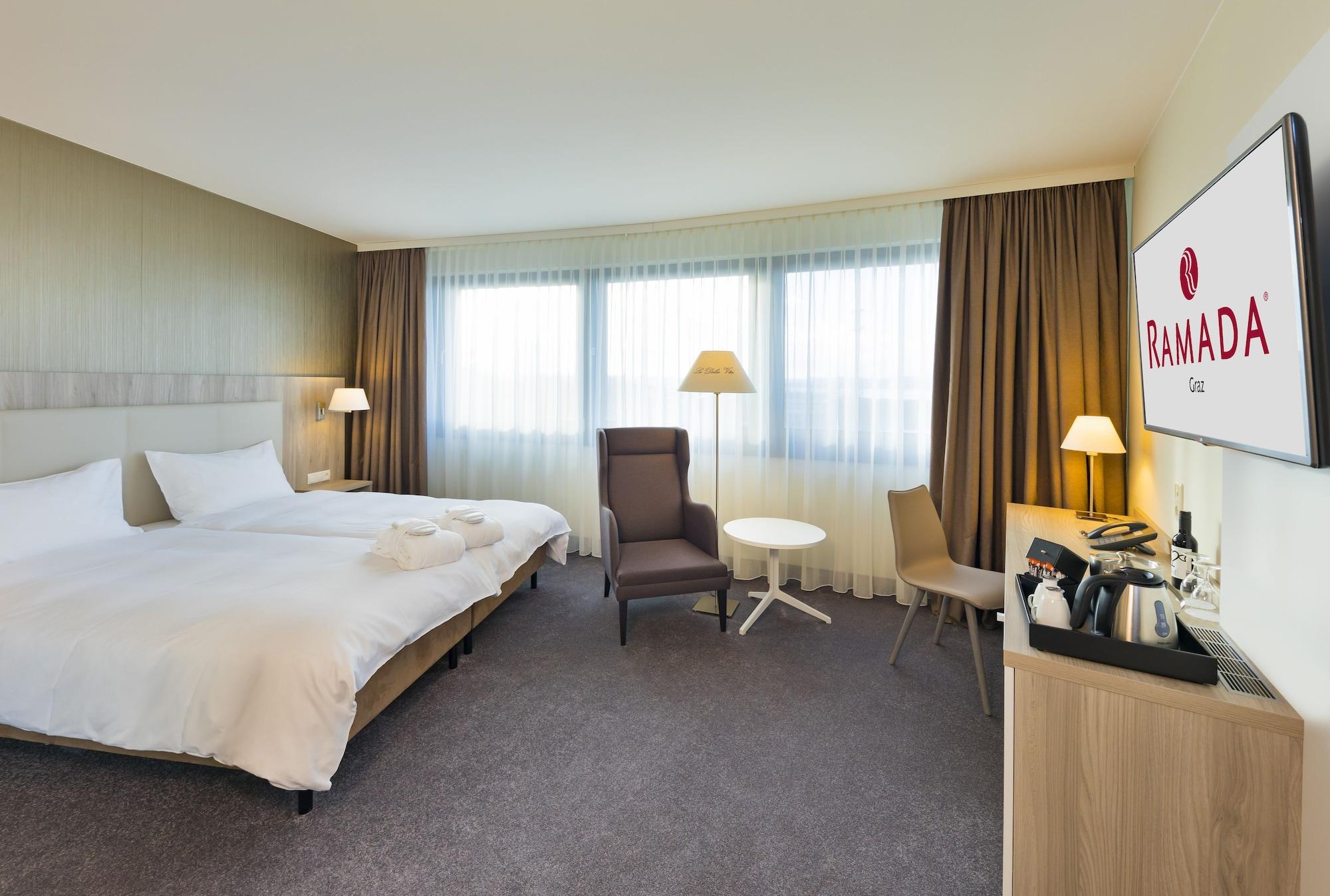 Hotel Ramada By Wyndham Graz Unterpremstaetten Luaran gambar