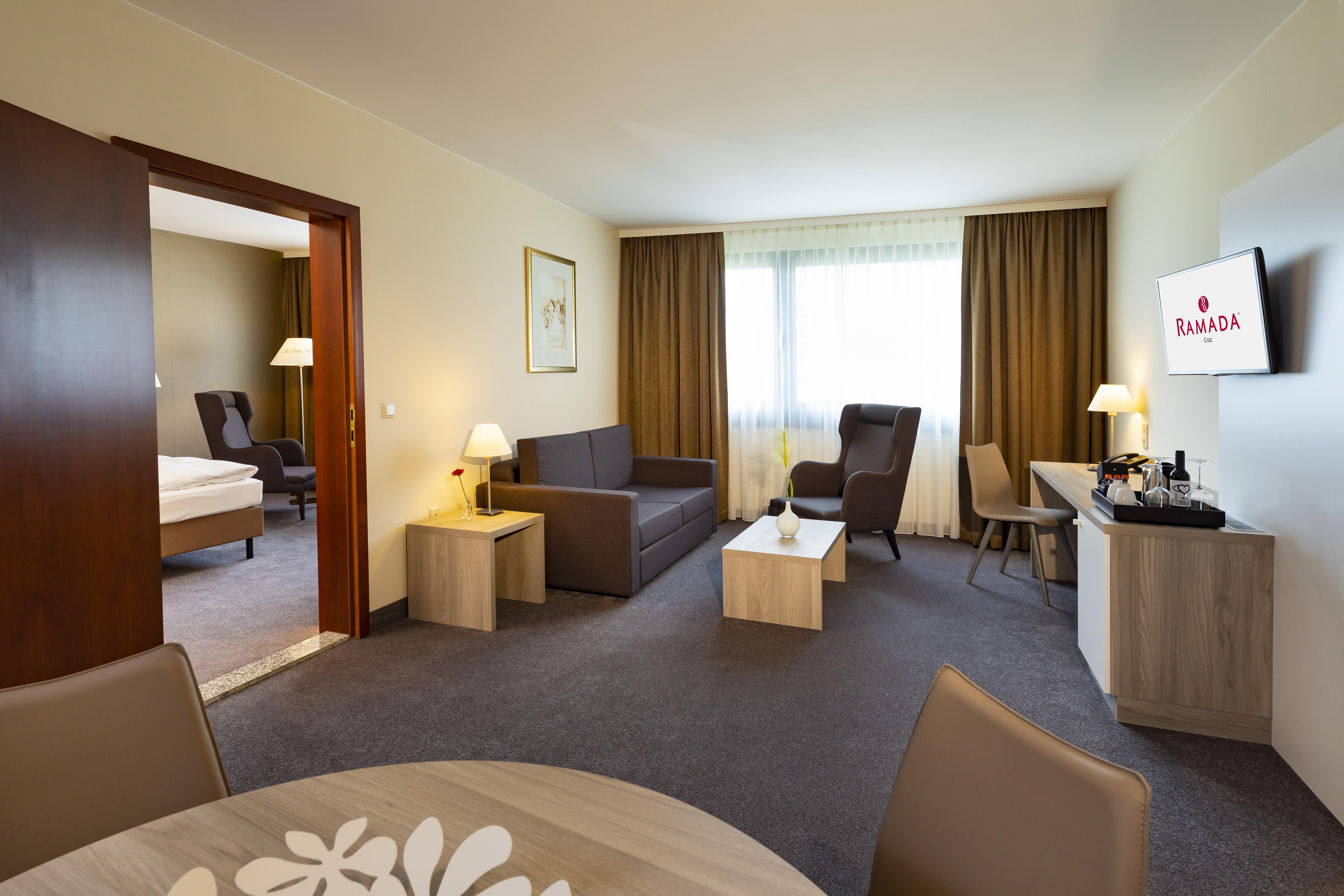 Hotel Ramada By Wyndham Graz Unterpremstaetten Luaran gambar