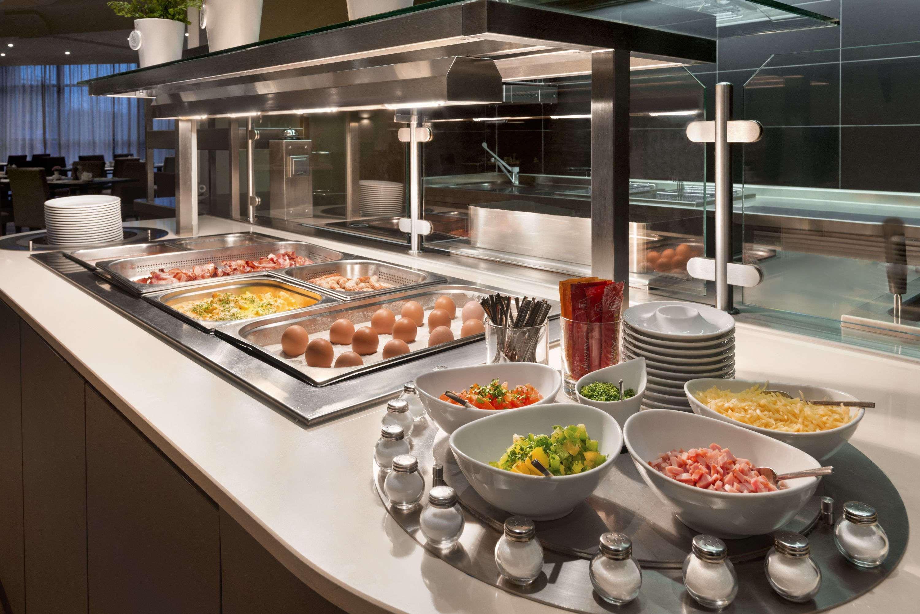 Hotel Ramada By Wyndham Graz Unterpremstaetten Luaran gambar