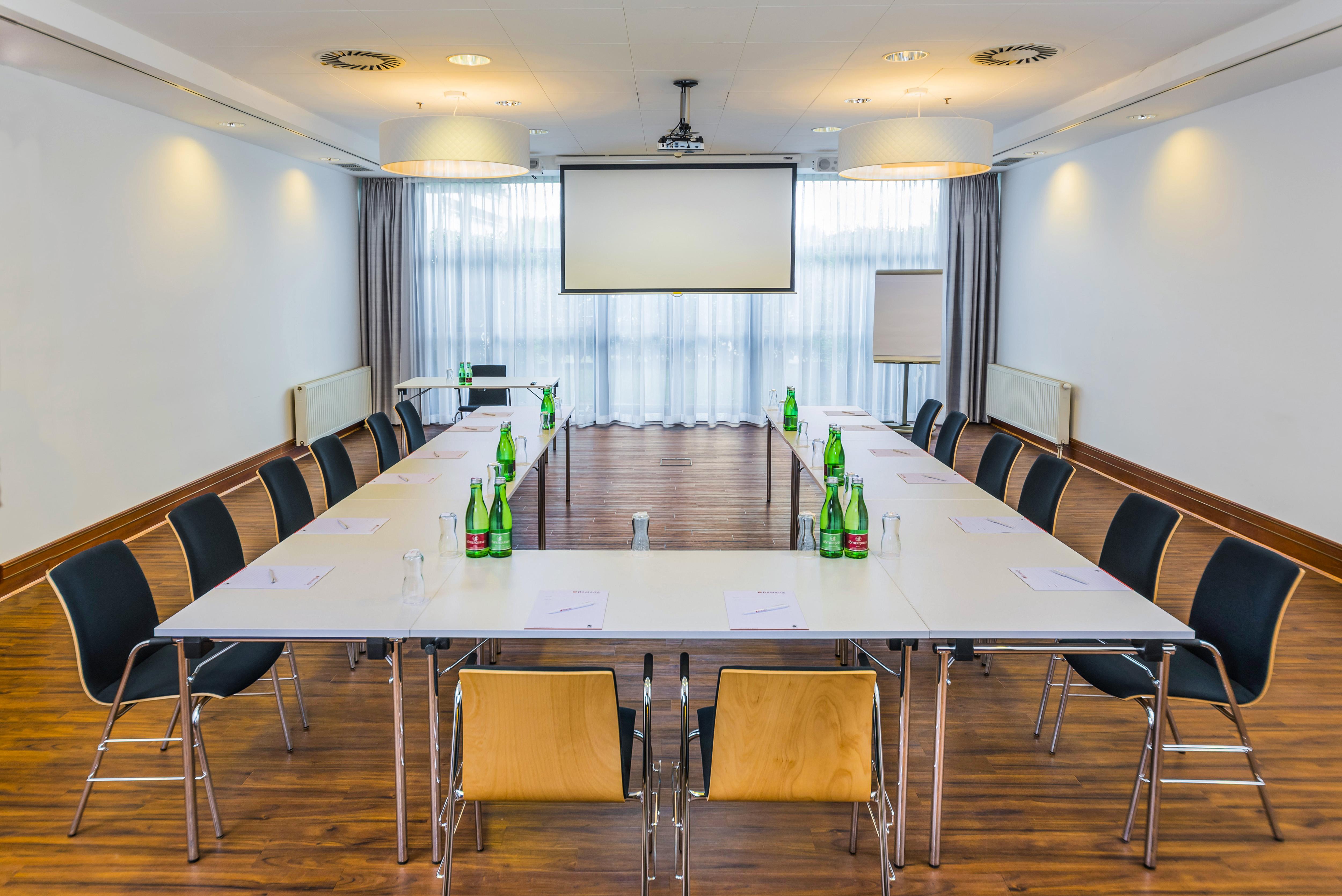 Hotel Ramada By Wyndham Graz Unterpremstaetten Luaran gambar