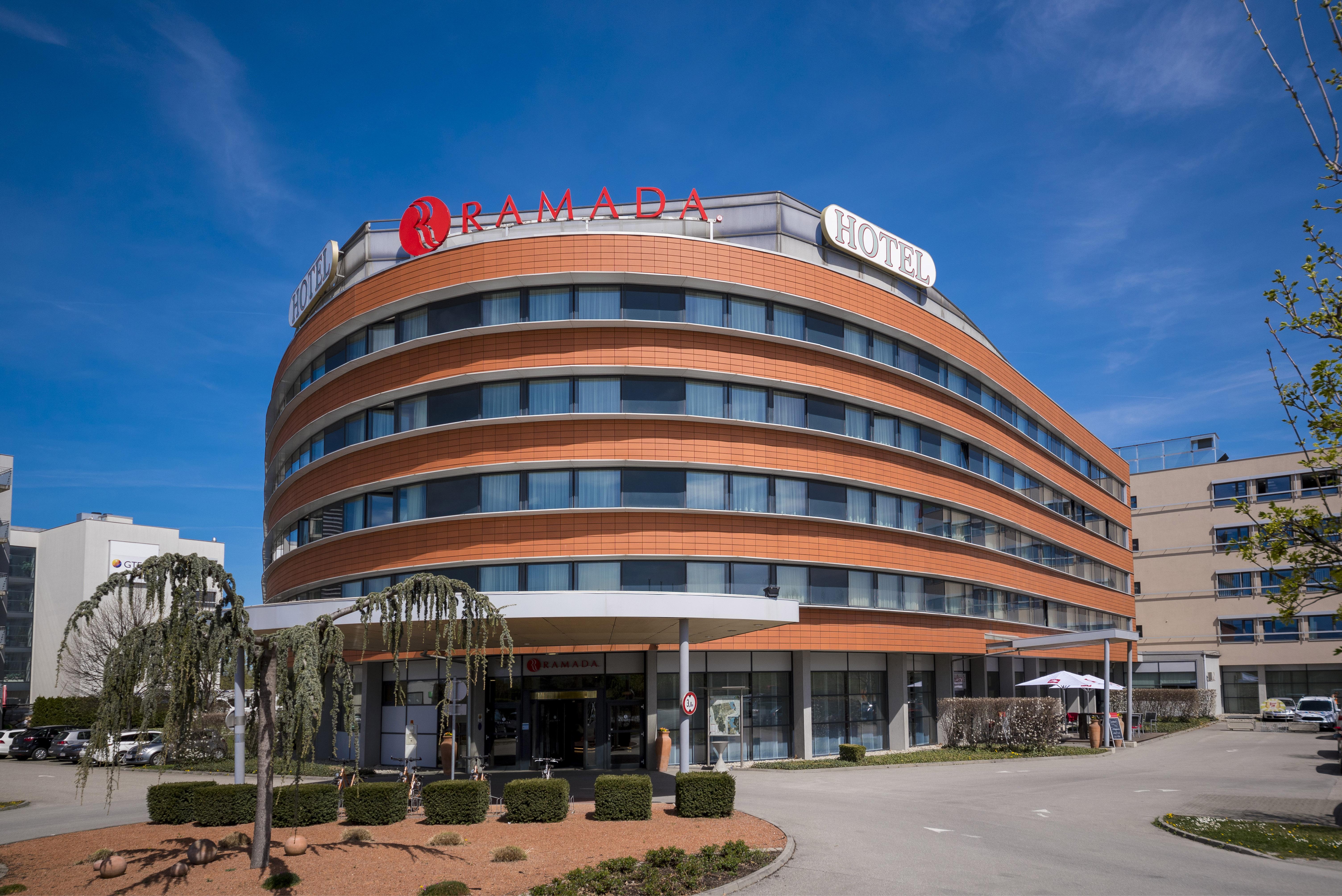 Hotel Ramada By Wyndham Graz Unterpremstaetten Luaran gambar